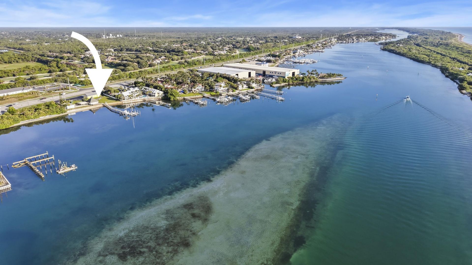 18947 SE Federal Highway, Jupiter, FL 33468 Photo