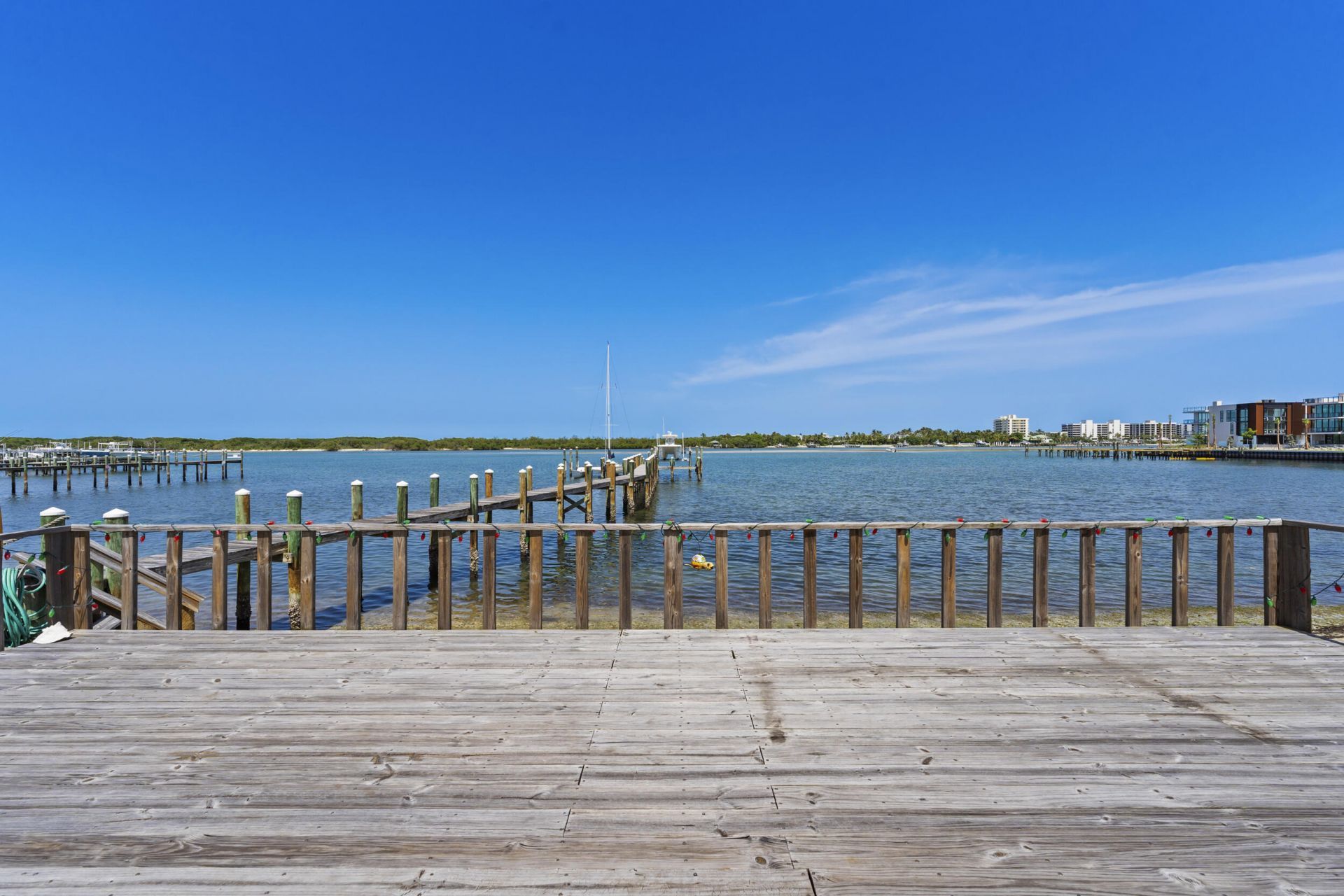 18947 SE Federal Highway, Jupiter, FL 33468 Photo