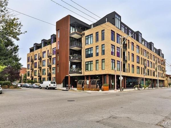 4101 Laclede Avenue , St Louis, MO 63108
