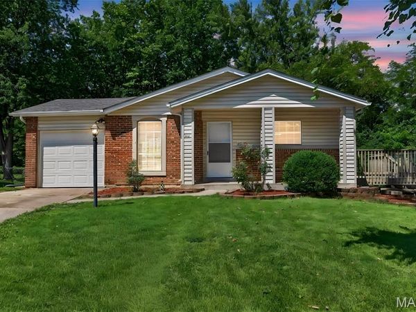 1611 Autumn Hill Drive, O'Fallon, MO 63366