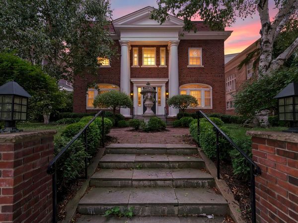 1785 Dupont Avenue S, Unit Upper, Minneapolis, MN 55403