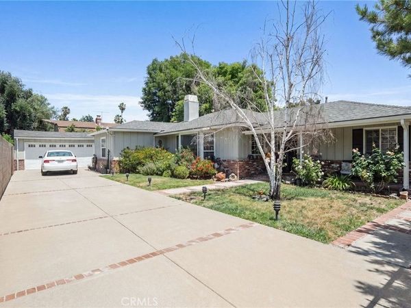 15571 Otsego, Los Angeles, CA 91436