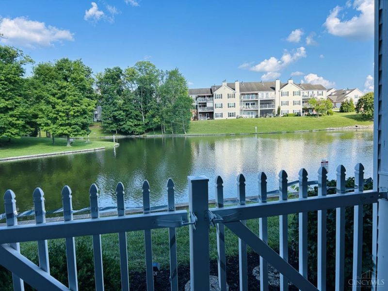 5174 Shoreview Run, Green Township, OH 45248 Photo 13