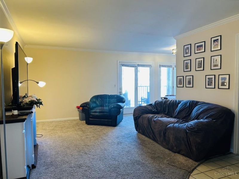 5174 Shoreview Run, Green Township, OH 45248 Photo 6