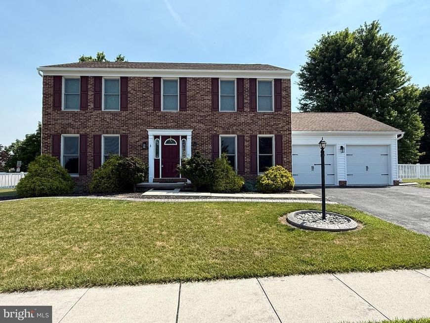 2 Wheaton Drive, Littlestown, PA 17340 Main Photo