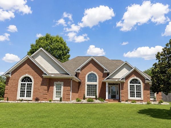 9 Barrymore Cv , Jackson, TN 38305