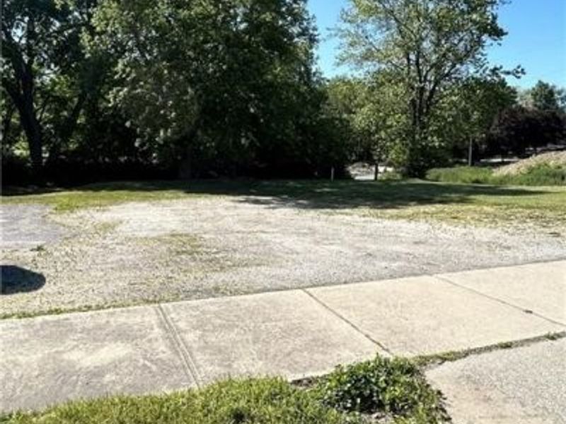 988 W Bowery Street, Akron, OH 44307 Photo 7