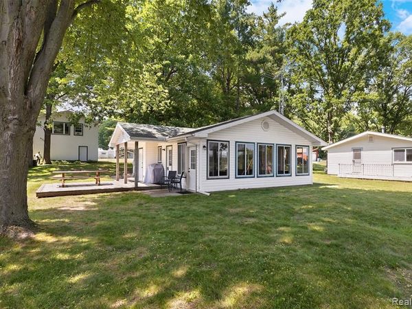 5423 Oakridge Drive , Tobacco Twp, MI 48612