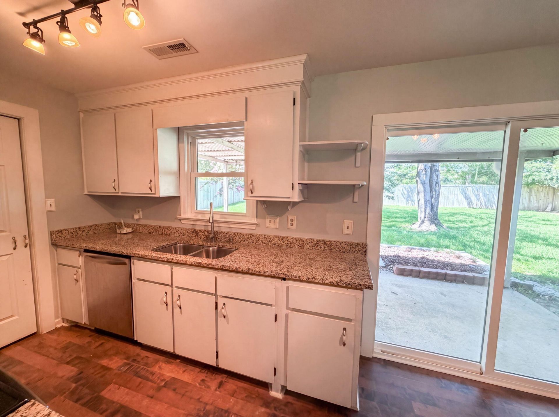 117 Azalea Road Photo 15
