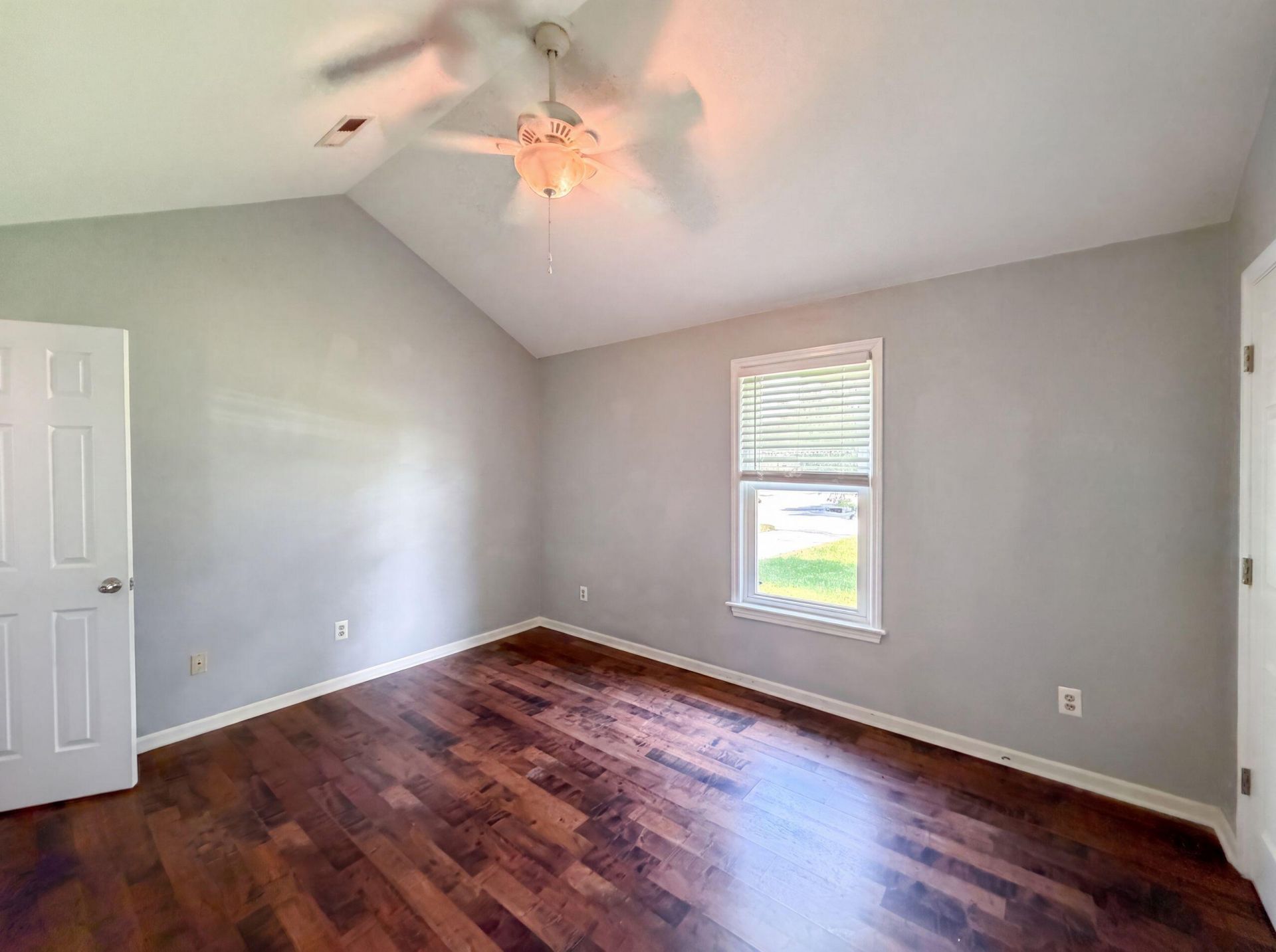 117 Azalea Road Photo 4