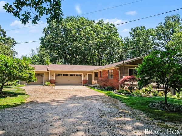 3050 Kenyon Lane, Middleville, MI 49333