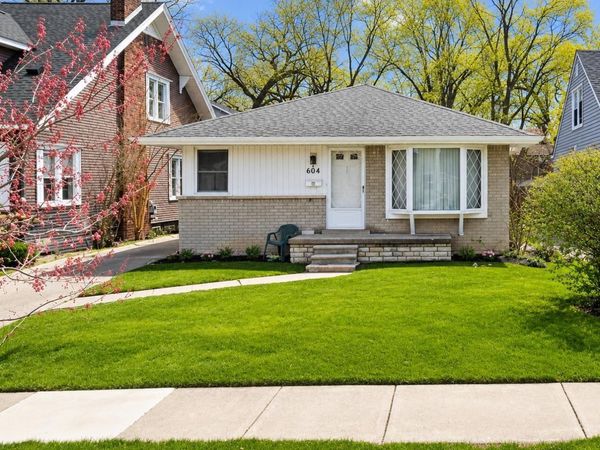 604 Lockwood Road, Royal Oak, MI 00000