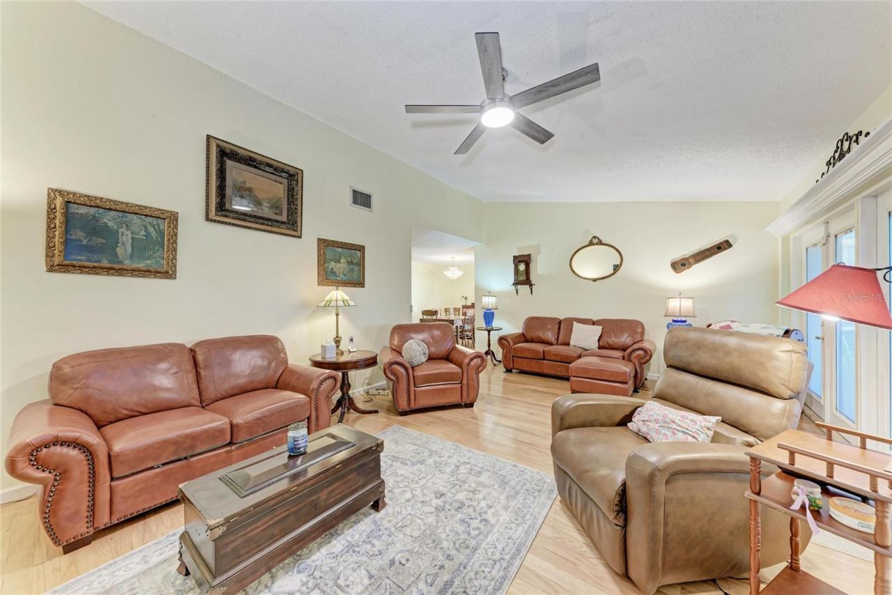 6207 Courtside Drive , Unit 23, Bradenton, FL 34210 Photo
