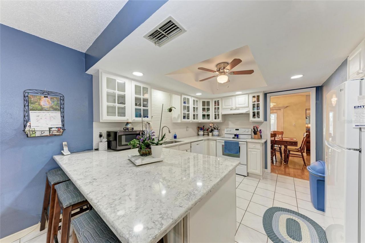 6207 Courtside Drive , Unit 23, Bradenton, FL 34210 Photo