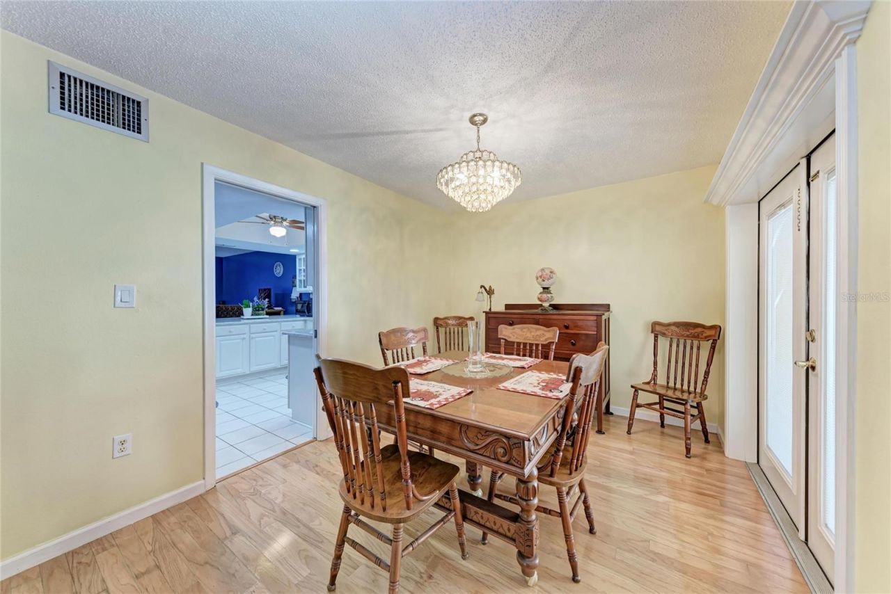 6207 Courtside Drive , Unit 23, Bradenton, FL 34210 Photo