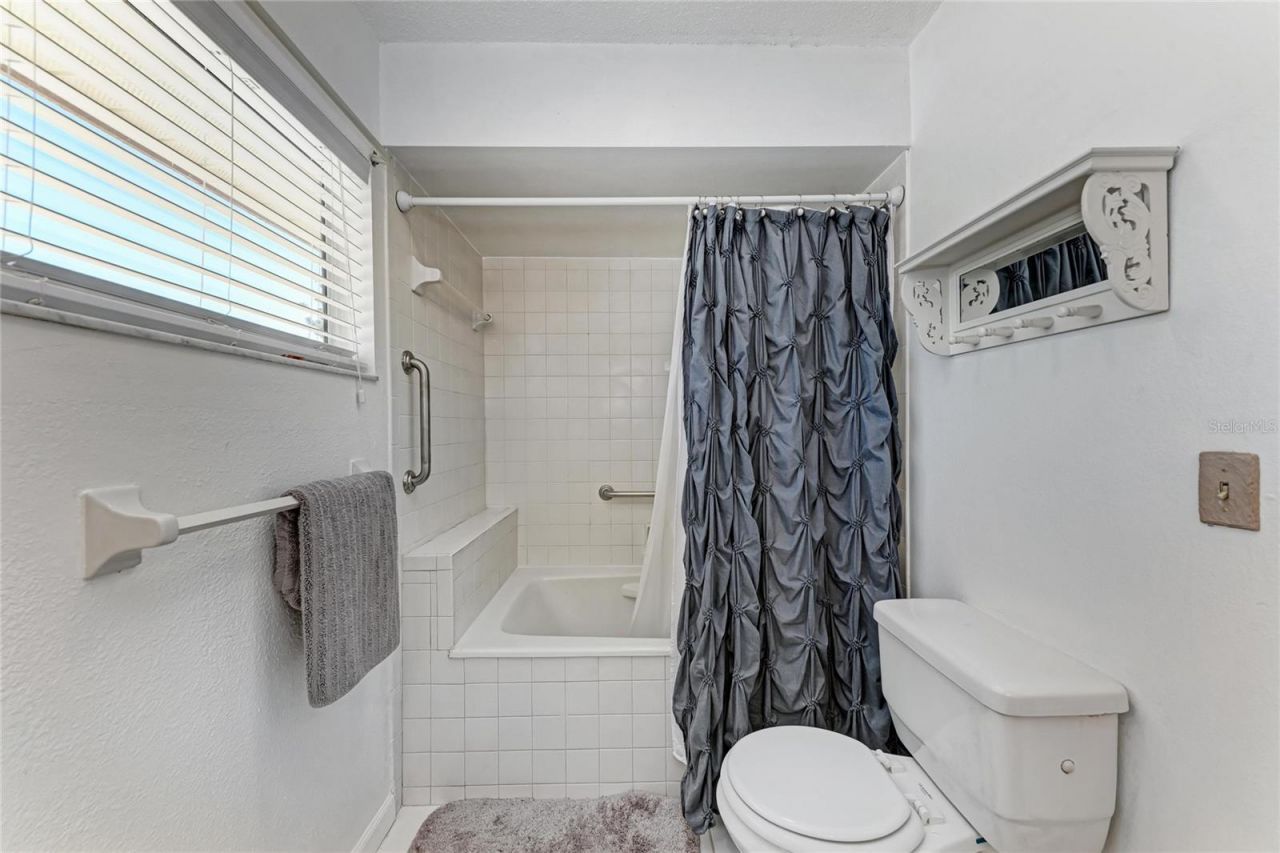 6207 Courtside Drive , Unit 23, Bradenton, FL 34210 Photo