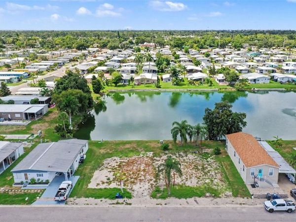 302 51ST AVENUE E, BRADENTON, FL 34203