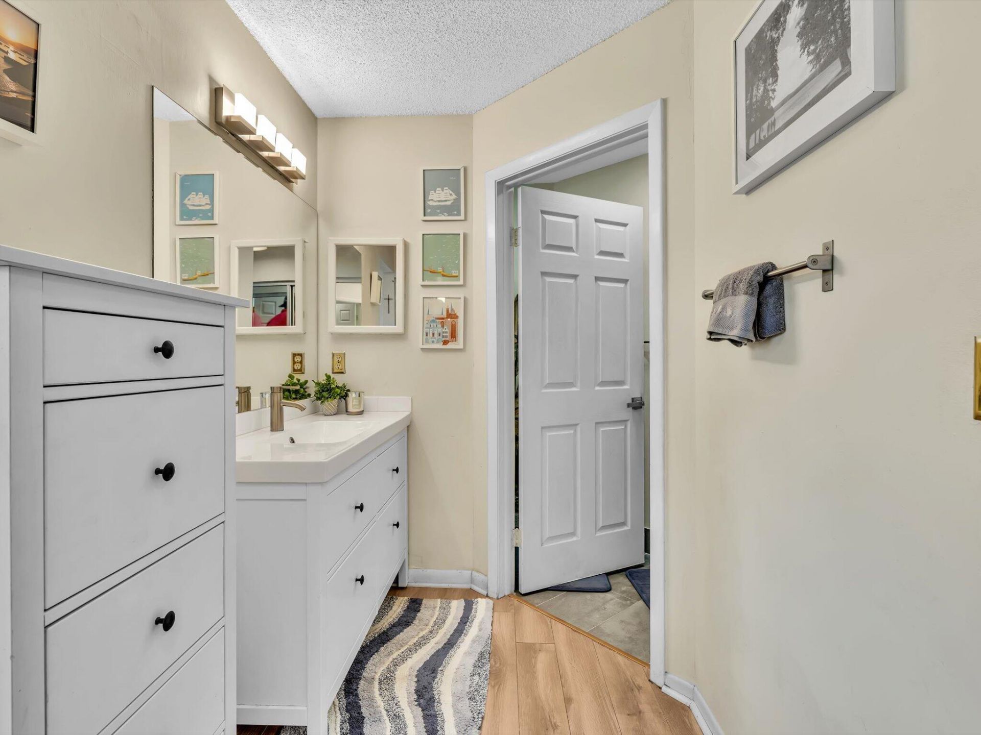 8 Hawthorne Lane, Boynton Beach, FL 33426 Photo