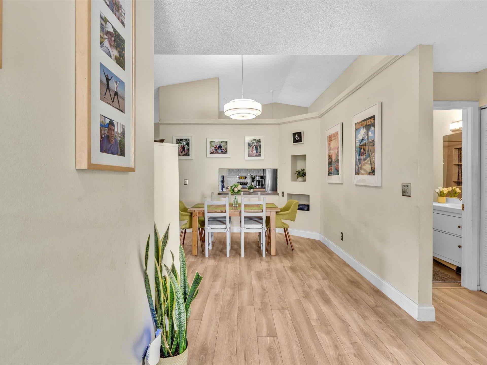 8 Hawthorne Lane, Boynton Beach, FL 33426 Photo