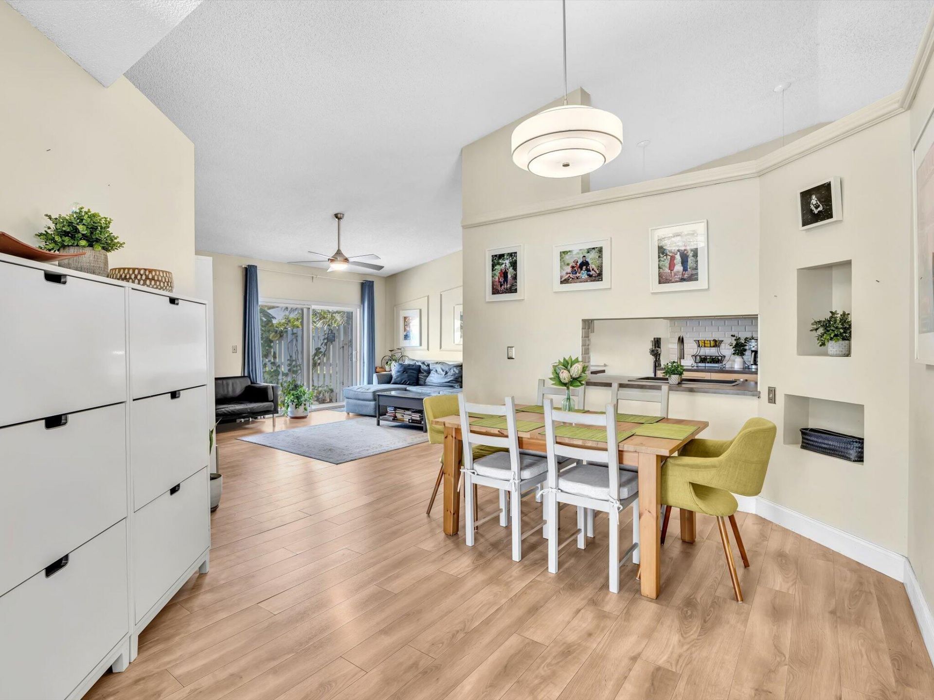 8 Hawthorne Lane, Boynton Beach, FL 33426 Photo