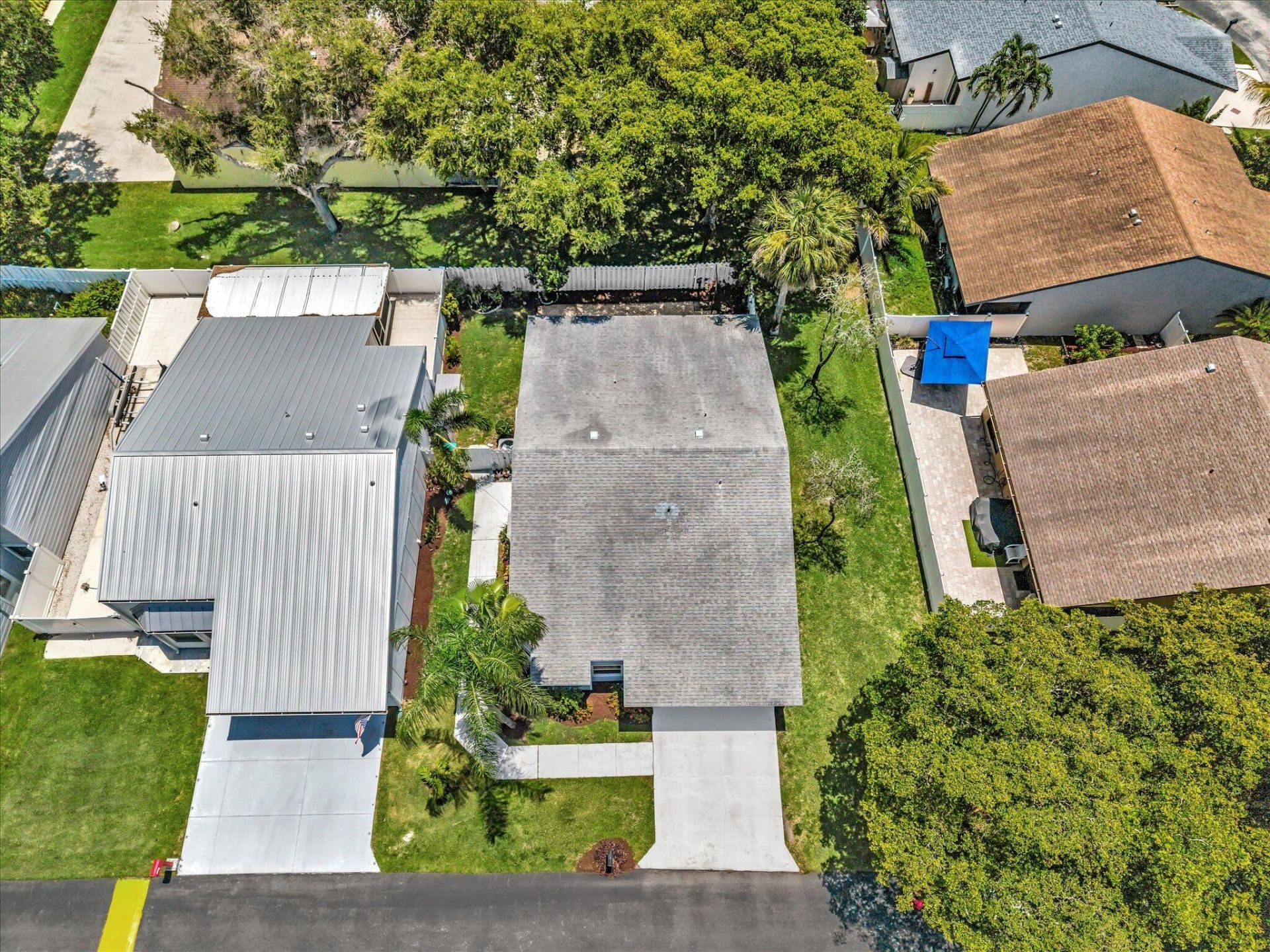 8 Hawthorne Lane, Boynton Beach, FL 33426 Photo