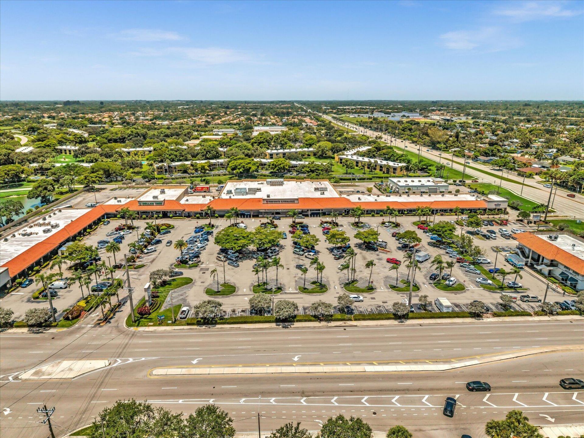 8 Hawthorne Lane, Boynton Beach, FL 33426 Photo