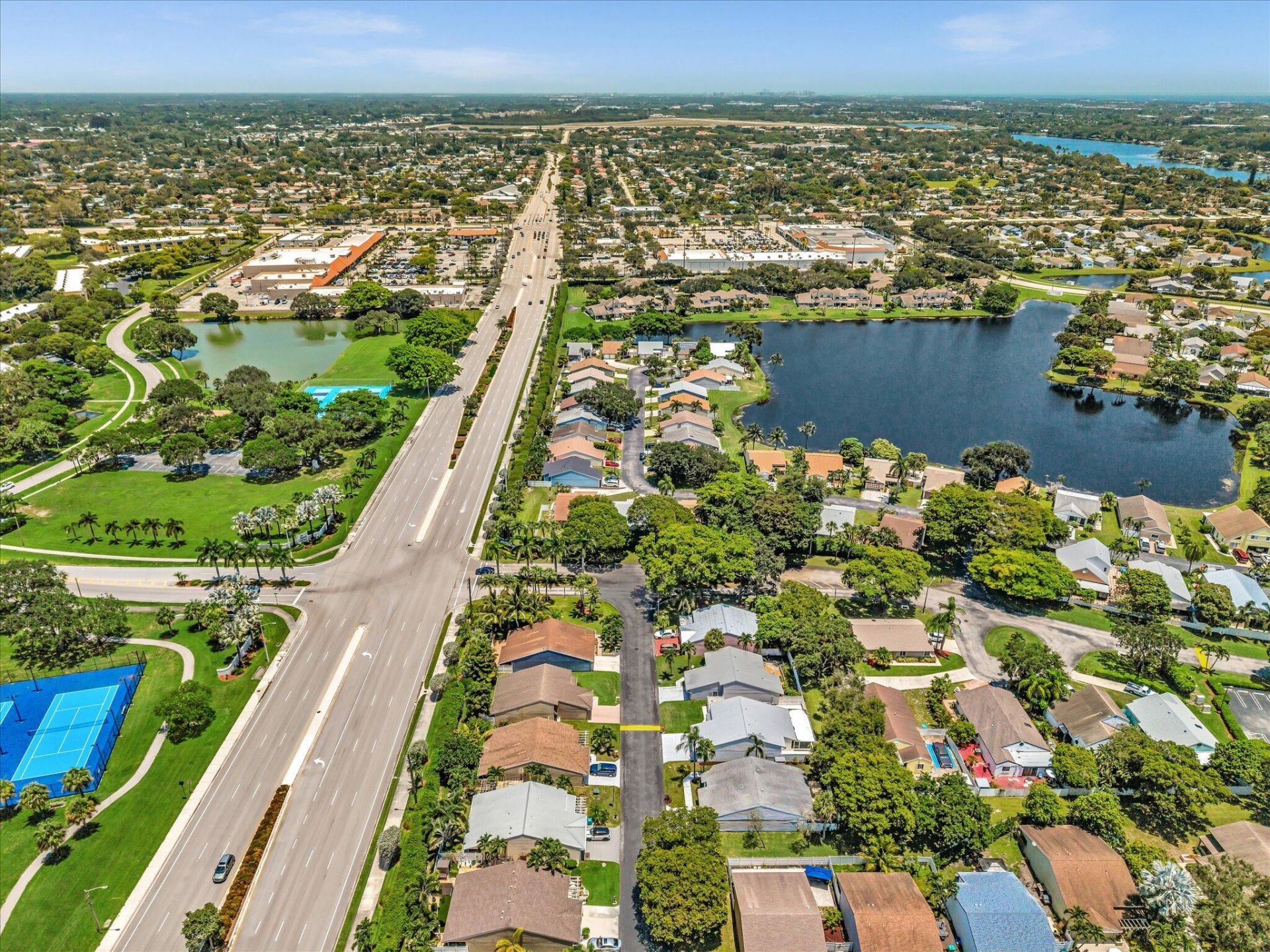 8 Hawthorne Lane, Boynton Beach, FL 33426 Photo