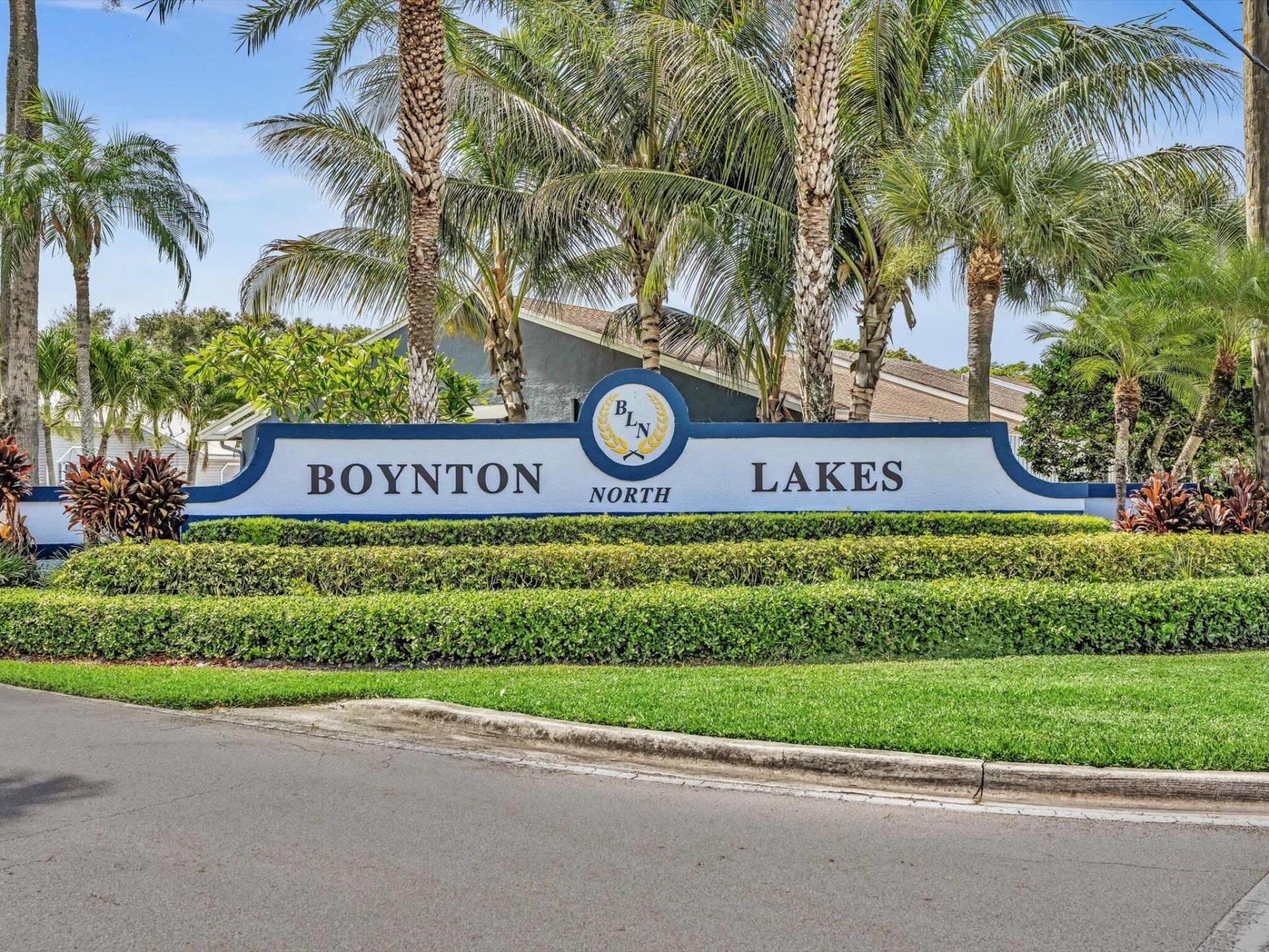 8 Hawthorne Lane, Boynton Beach, FL 33426 Photo