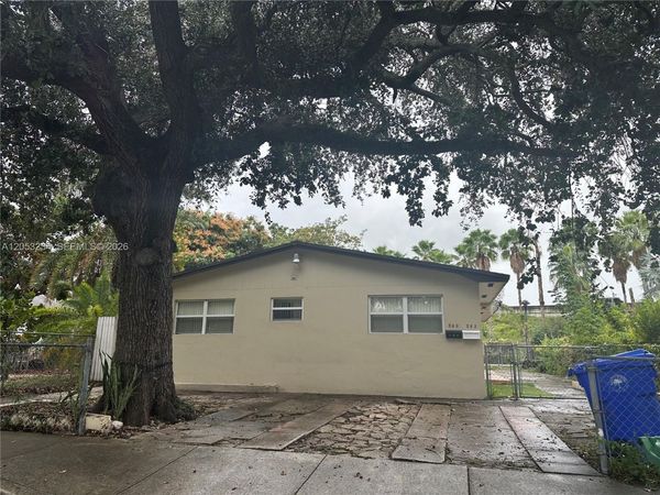 280 NW 39th St , Unit *, Miami, FL 33127