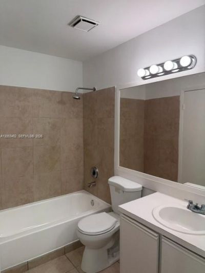 18314 NW 68th Ave , Unit K, Hialeah, FL 33015 Photo