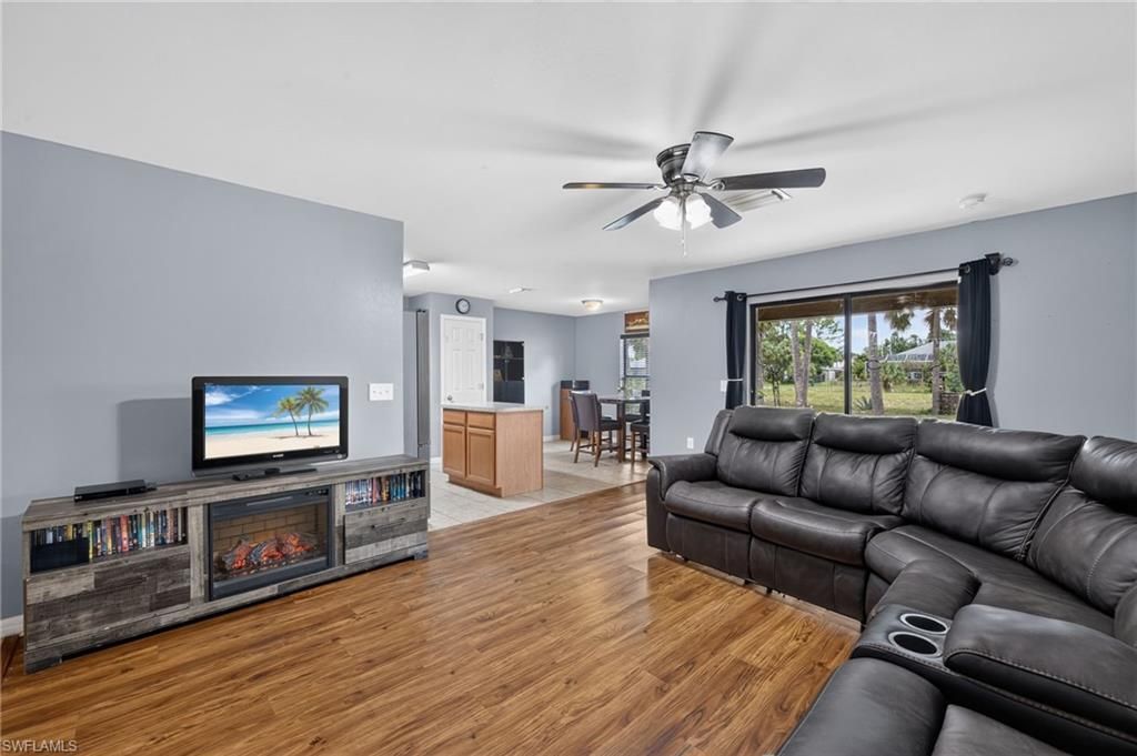 225 Shadow Lakes Dr, Lehigh Acres, FL 33974 Photo