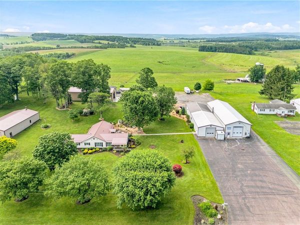1951 New Centerville Rd , Somerset, PA 15501