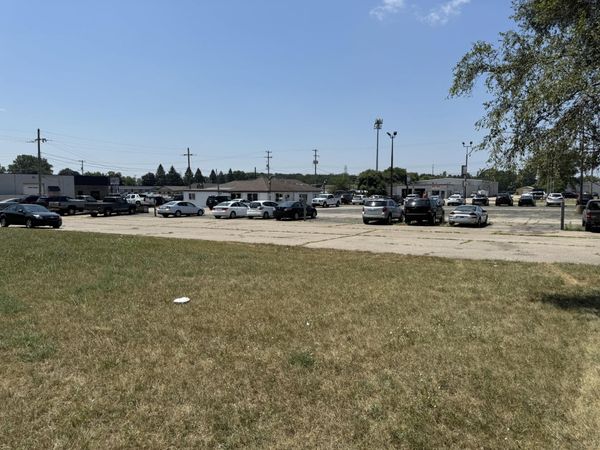 5740 Division Avenue S, Grand Rapids, MI 49548