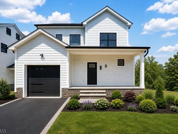298 Main St, Millburn, NJ 07041