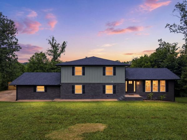 8178 Savannah Hills Drive, Ooltewah, TN 37363