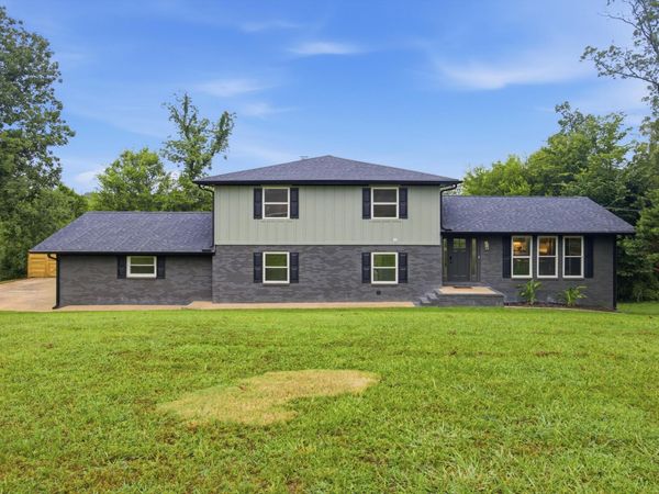 8178 Savannah Hills Drive, Ooltewah, TN 37363