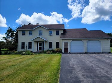 6585 Butera Drive, Auburn, NY 13021