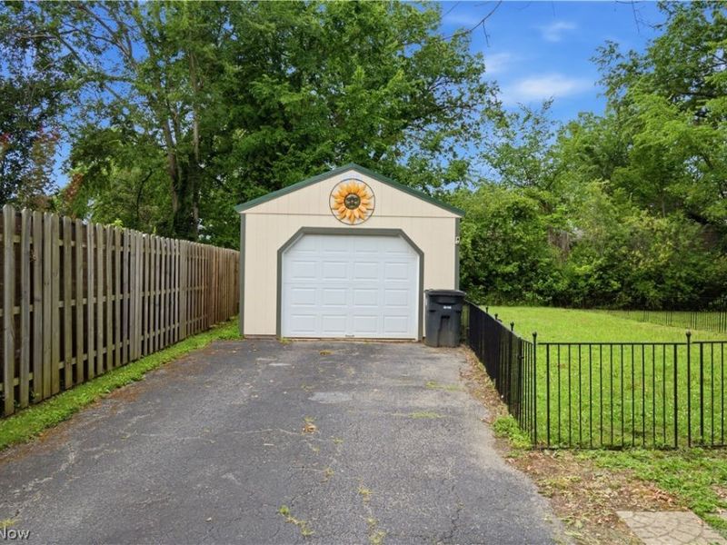 716 Eastland Avenue SE, Warren, OH 44484 Photo 36