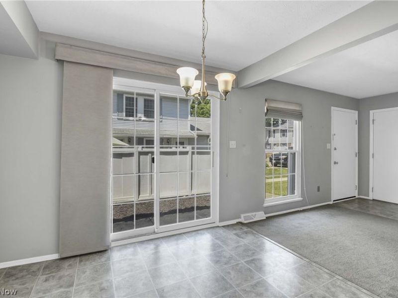 20466 Williamsburg Court, Unit 208B, Middleburg Heights, OH 44130 Photo 11
