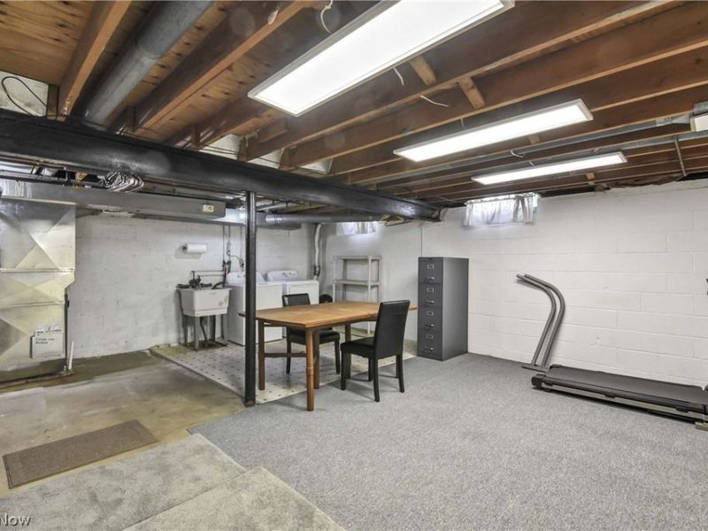 20466 Williamsburg Court, Unit 208B, Middleburg Heights, OH 44130 Photo 23