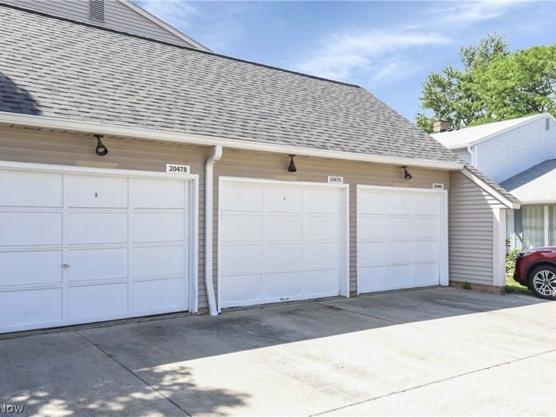 20466 Williamsburg Court, Unit 208B, Middleburg Heights, OH 44130 Photo 25
