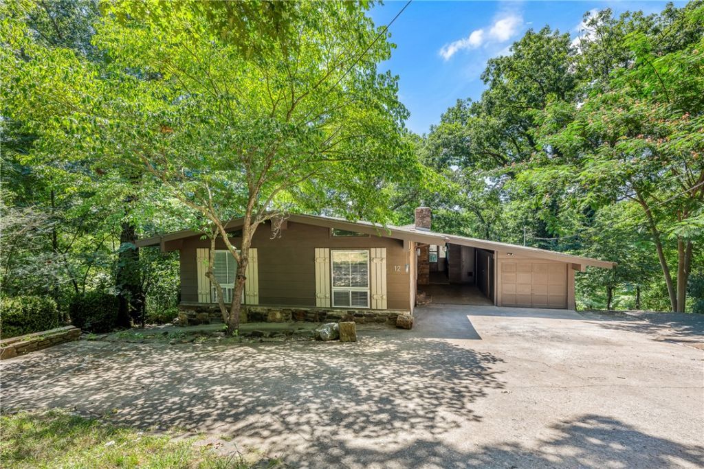 12 Deane Circle, Bella Vista, AR 72715 Main Photo