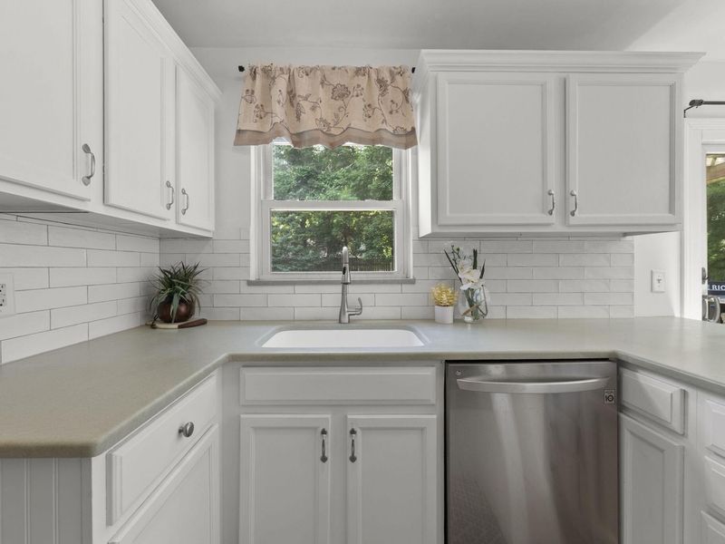 1940 Riverside Drive, Upper Arlington, OH 43221 Photo 11