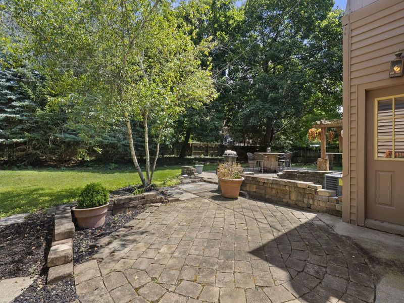 1940 Riverside Drive, Upper Arlington, OH 43221 Photo 40