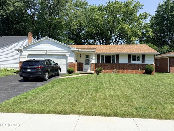 4040 Barstow Avenue, Toledo, OH 43623