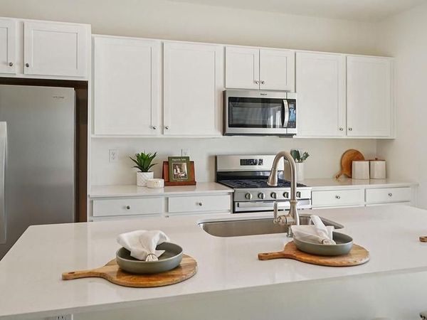 524 LYANNA WAY, DOWNINGTOWN, PA 19335
