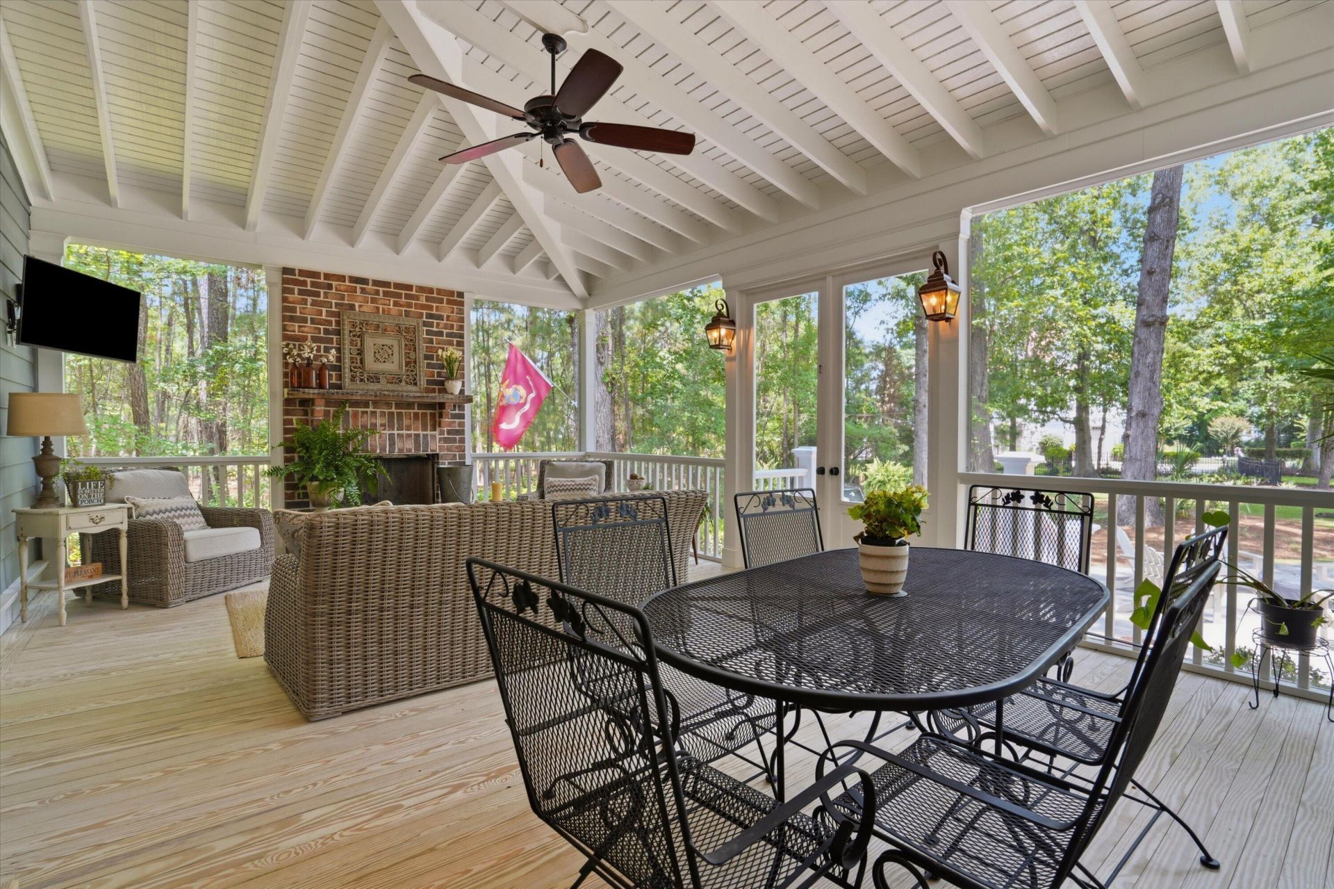 2101 Beckenham Drive Photo 29