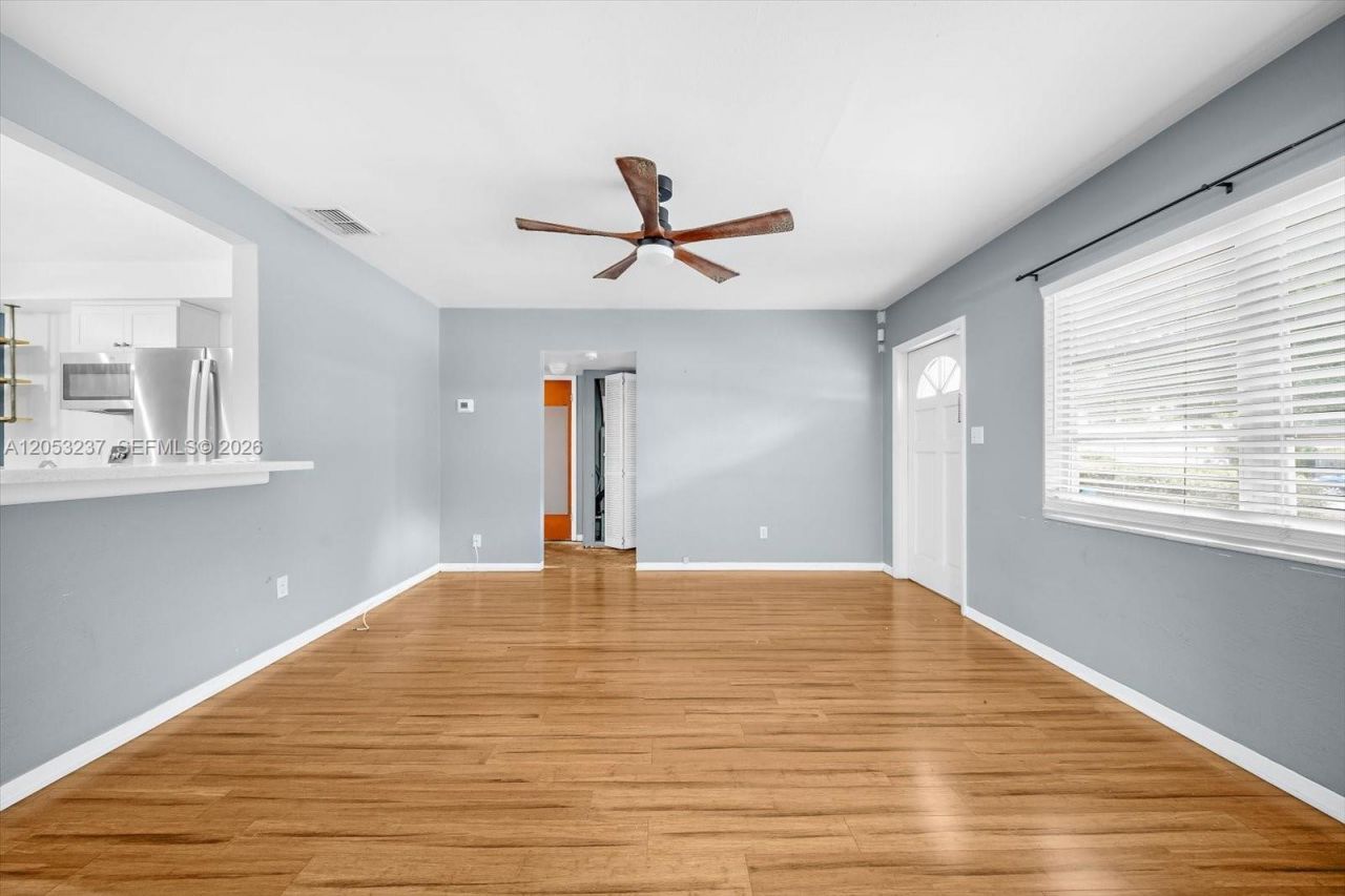 4946 2nd Ave N St Petersburg, Saint Petersburg, FL 33710 Photo