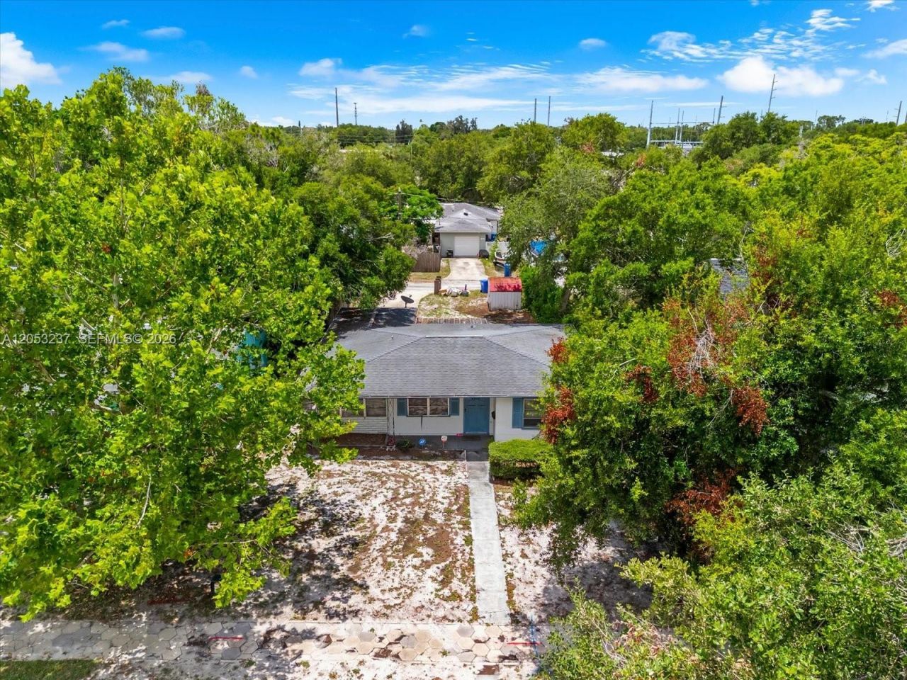 4946 2nd Ave N St Petersburg, Saint Petersburg, FL 33710 Photo
