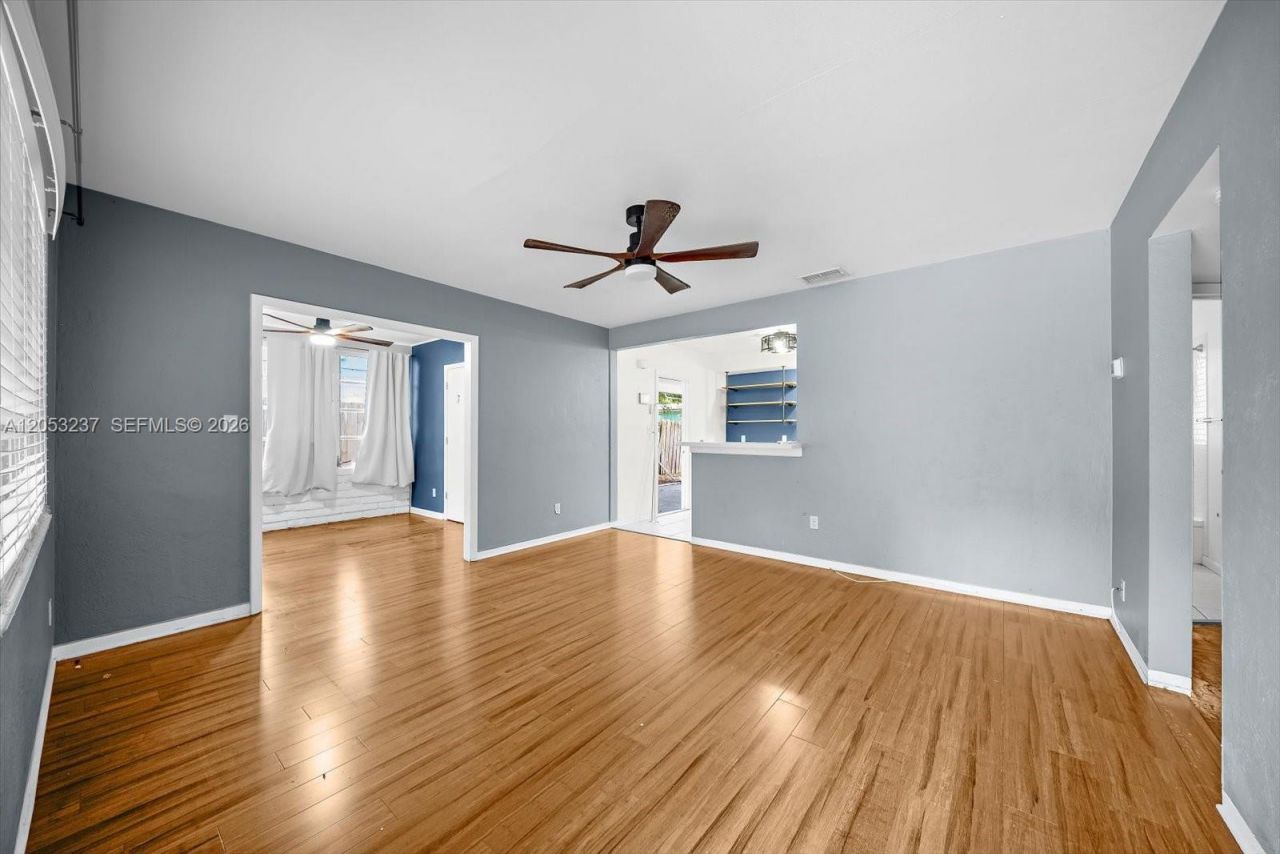 4946 2nd Ave N St Petersburg, Saint Petersburg, FL 33710 Photo